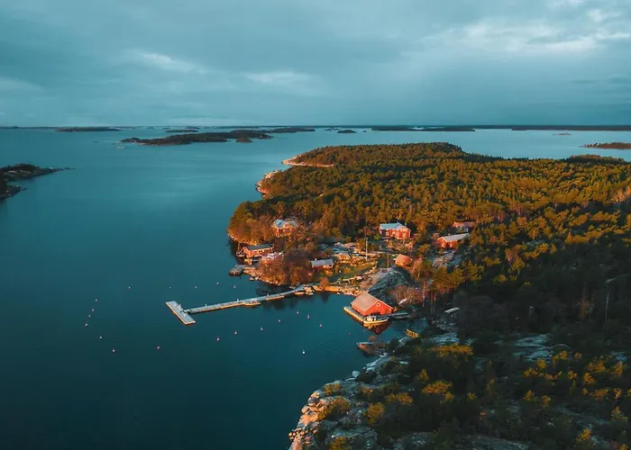Braennskaer Cottages & Glamping