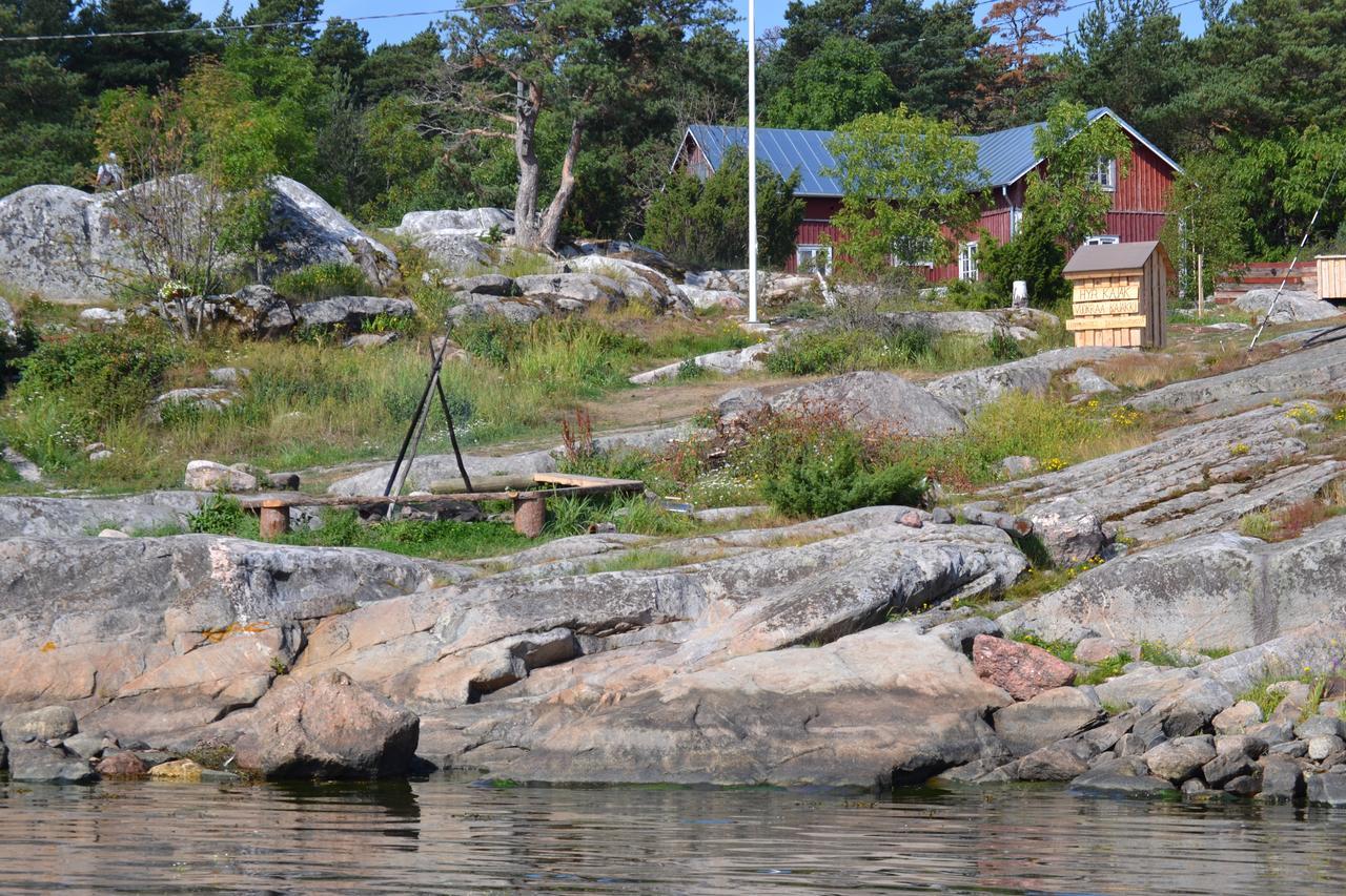 Lodge Braennskaer & Glamping *